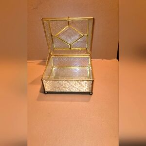 VINTAGE BRASS FRAME/ GLASS VANITY BOX WITH INSIDE MIRROR AND FOOTED 6 1/2× 7 1/2